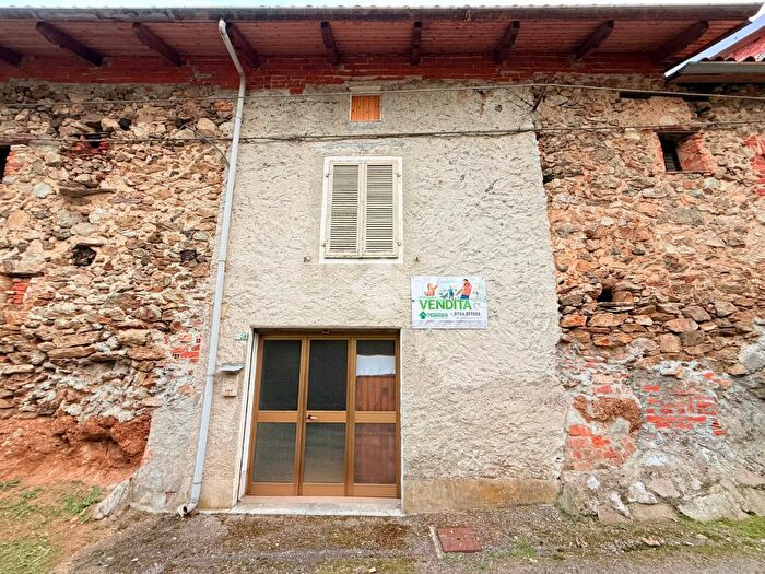Casa bilocale in vendita in Via Campo, Castelnuovo Nigra