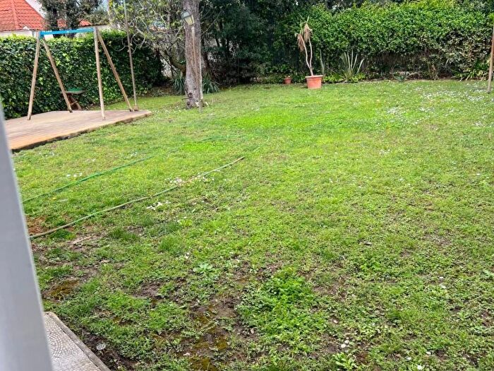 Casa quadrilocale in affitto in Via Francavilla al Mare, Fregene, Fiumicino