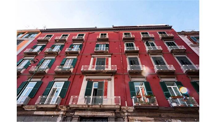 Appartamento con 7 locali in vendita in CSo Vittorio Emanuele, Napoli