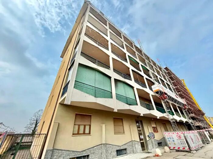 Appartamento trilocale in vendita in Via Bernardo Vittone, Chieri