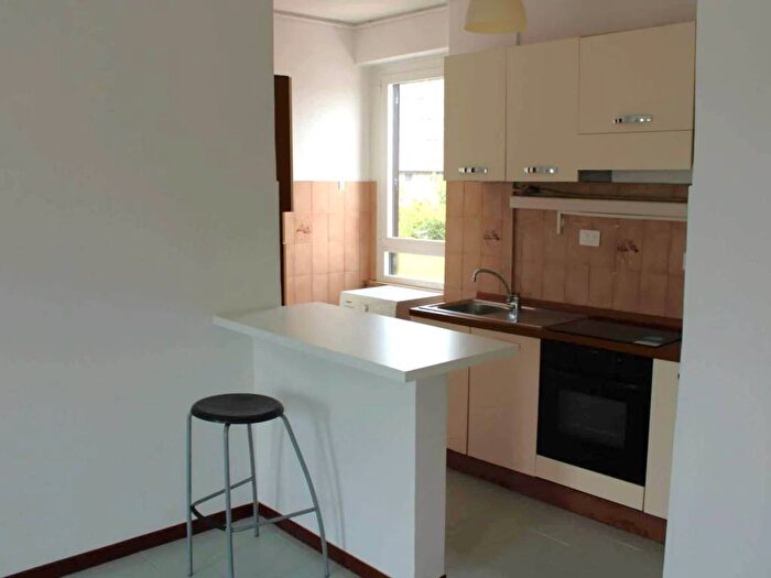 Appartamento trilocale in affitto in Via Roberto Cozzi, Bicocca, Milano