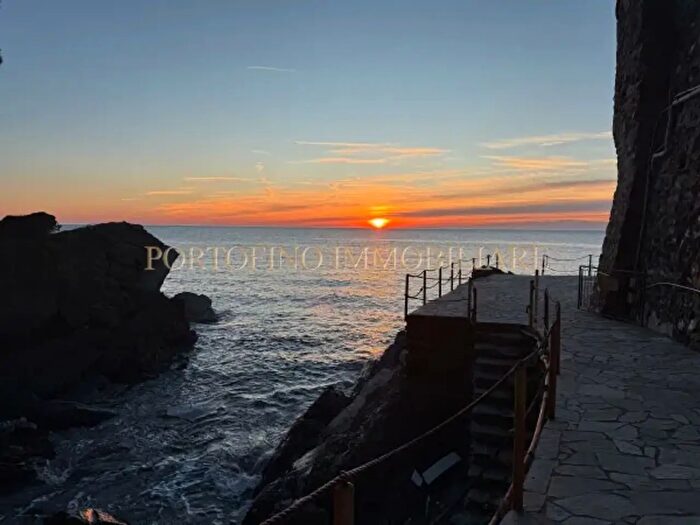 Casa con 6 locali in vendita in Via Jacopo Ruffini, Camogli