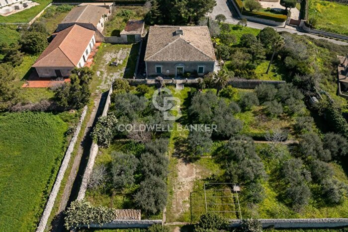 Casa con 18 locali in vendita in Sorda Sampieri, Modica