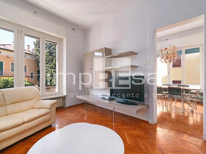 Appartamento con 8 locali in vendita in Via G Pascoli, Treviso
