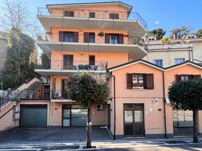 Appartamento trilocale in vendita in Piazza Paolo Memmo, Lanciano