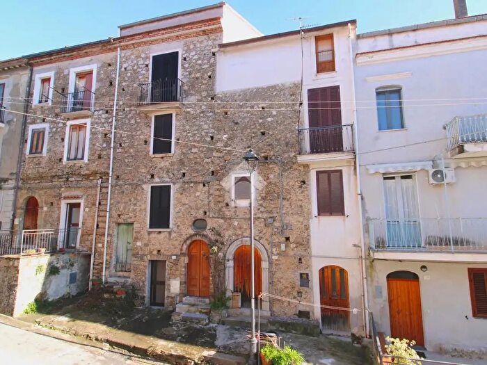 Casa con 7 locali in vendita in Corso Umberto I, Vibonati