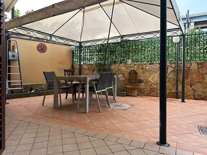 Appartamento con 5 locali in vendita in Via San Giuseppe, Ali' Terme