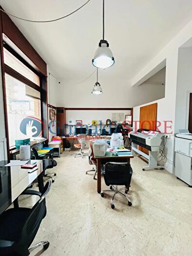 Appartamento trilocale in vendita in Viale Japigia, Lecce