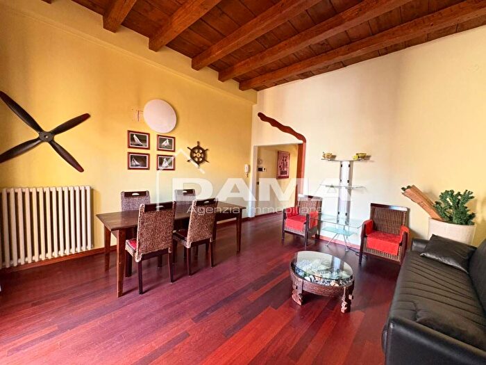 Appartamento trilocale in affitto in Centro Storico, Forlì