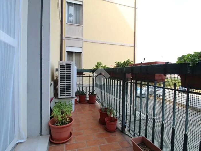 Appartamento quadrilocale in vendita in Via De Nicola, Casalgrande