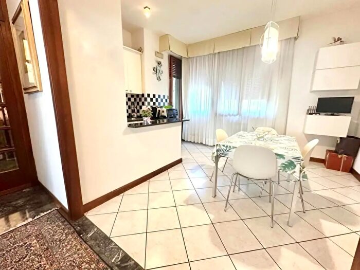 Appartamento con 5 locali in vendita in Empoli