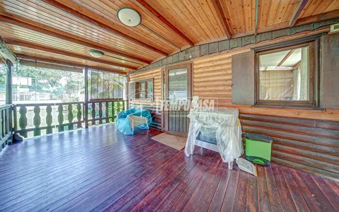 Appartamento bilocale in vendita in Via Giosuè Carducci Dkamping, Ispra