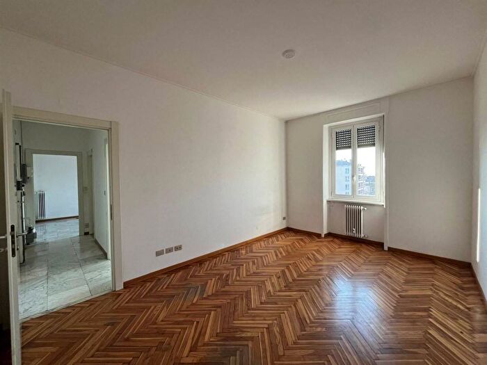 Appartamento bilocale in affitto in Via DAnnunzio, Corso Genova, Milano