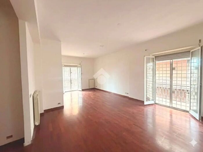 Appartamento quadrilocale in vendita in Via Mario Canavari, Roma