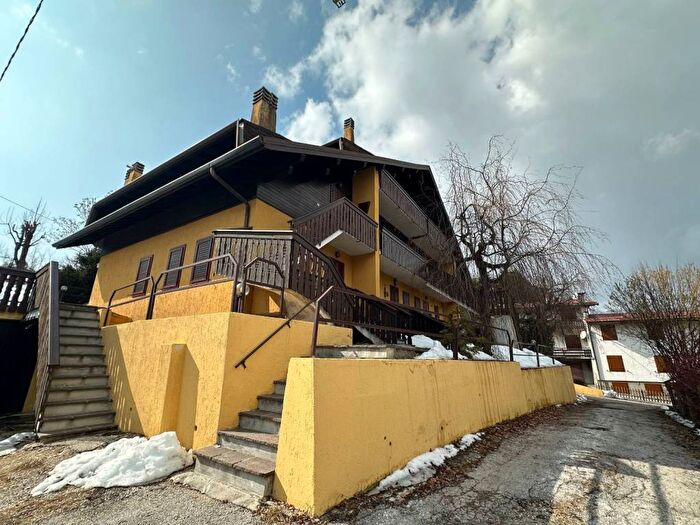 Appartamento bilocale in affitto in Via Monte Lemerle, Canove Di Roana, Roana