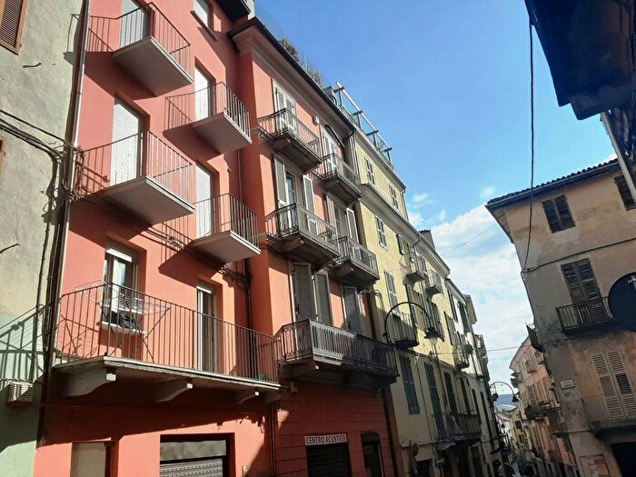 Appartamento monolocale in affitto in Via Arduino, Ivrea