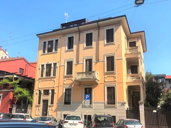 Appartamento trilocale in affitto in Via Filippino Lippi, Città Studi, Milano