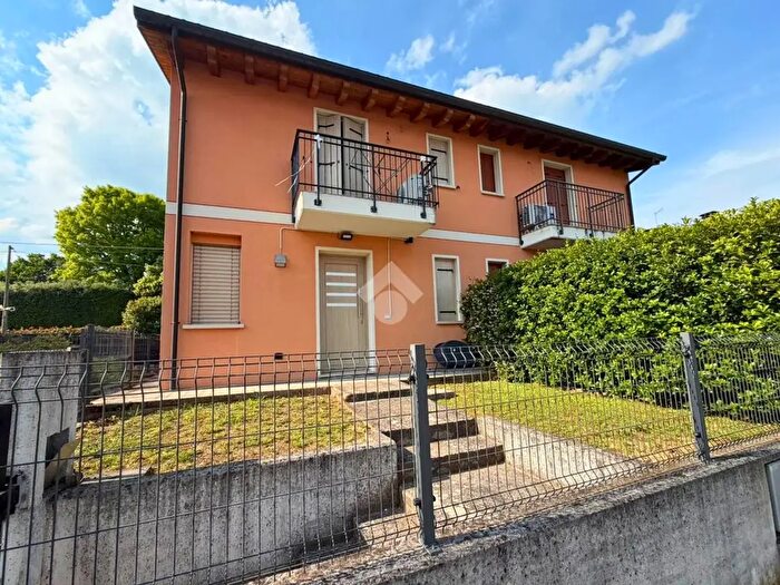 Casa trilocale in vendita in Via Vittoria, Mussolente