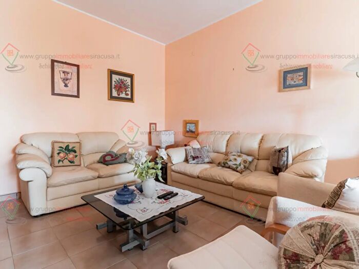 Appartamento trilocale in vendita in Siracusa
