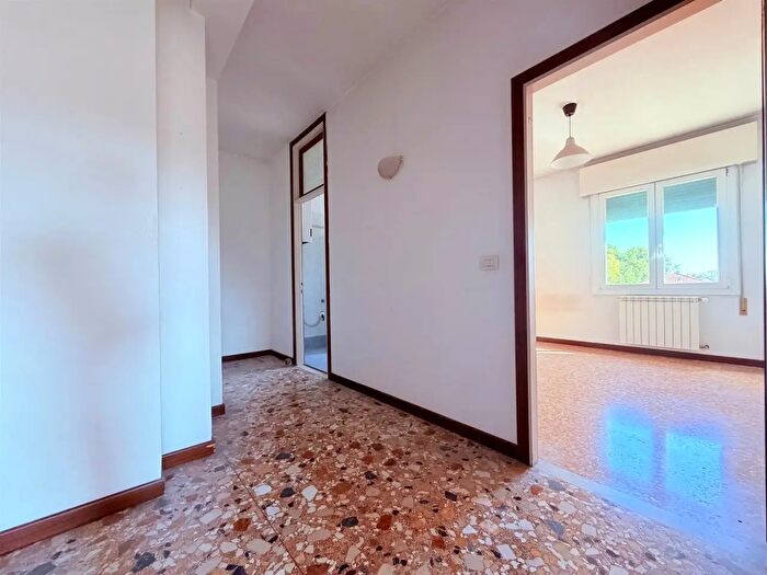 Appartamento con 5 locali in vendita in Via Paleocapa, Venezia