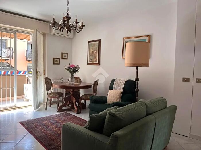 Appartamento bilocale in vendita in Via Carmine, Melegnano