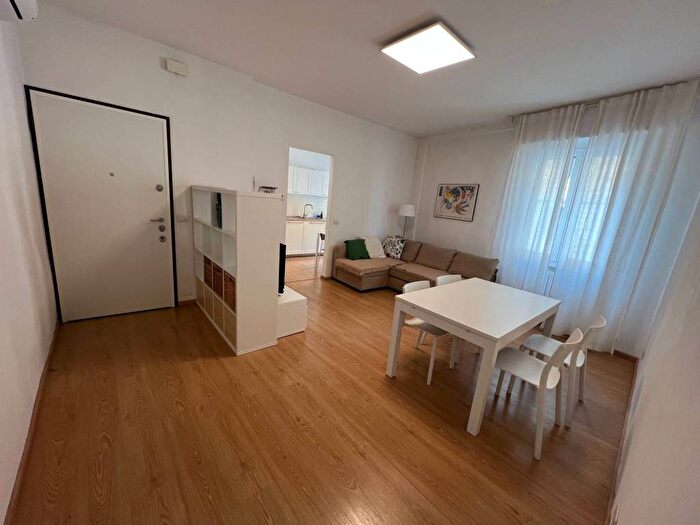 Appartamento bilocale in affitto in Viale Monte Nero, Montenero, Milano