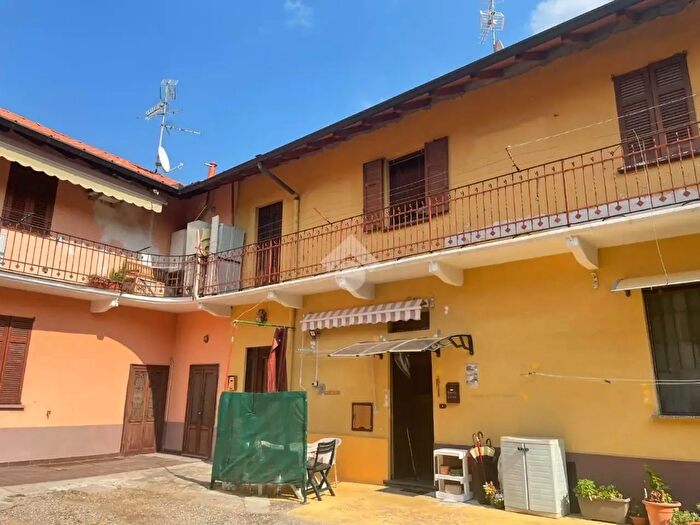 Appartamento bilocale in vendita in Via XX Settembre, Cardano Al Campo