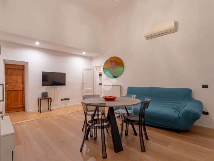 Appartamento quadrilocale in affitto in Via della Pergola, San Marco SS Annunziata, Firenze