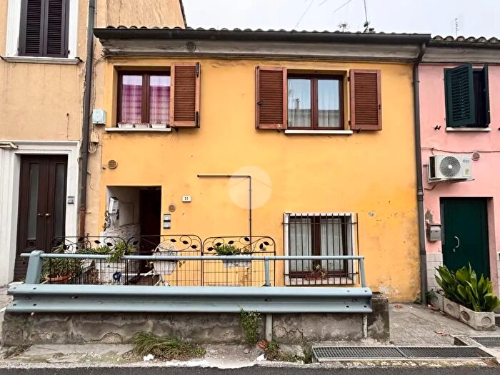 Appartamento bilocale in vendita in Viale I Maggio, Fano