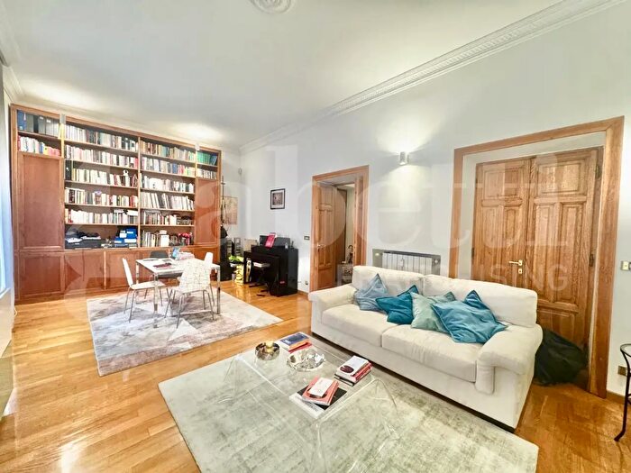 Appartamento trilocale in affitto in Via Salaria, Roma