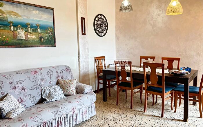 Appartamento trilocale in vendita in Via Monte Robbio, Robbiate