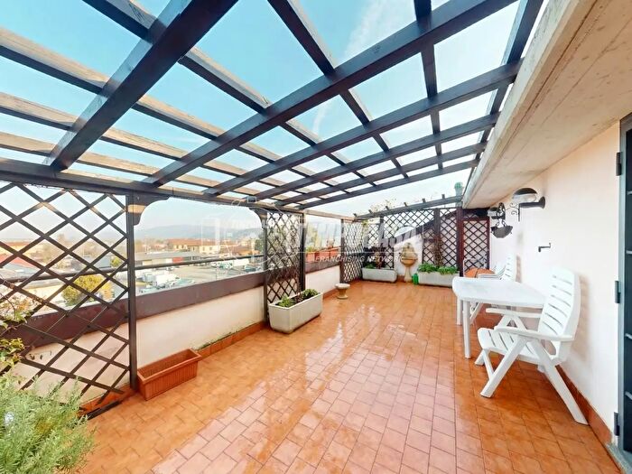 Appartamento quadrilocale in vendita in Via Trento, Cesano Maderno