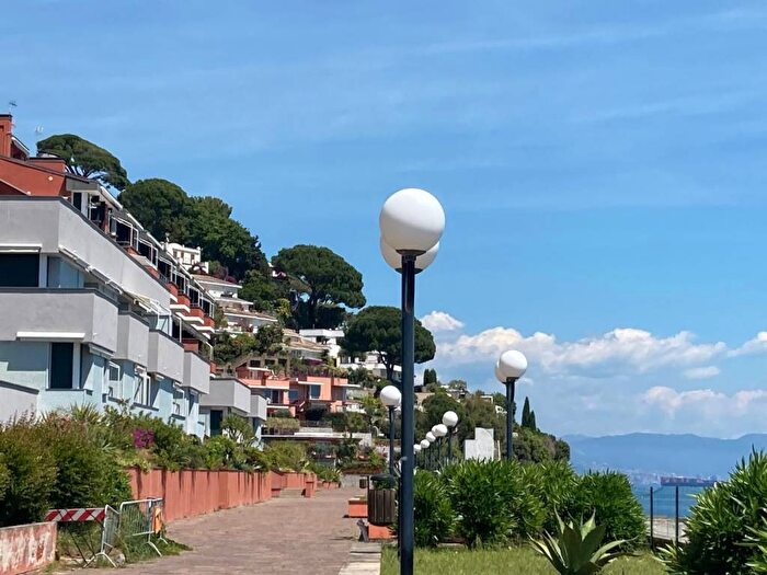 Appartamento bilocale in affitto in Via del Mare, Pineta, Arenzano