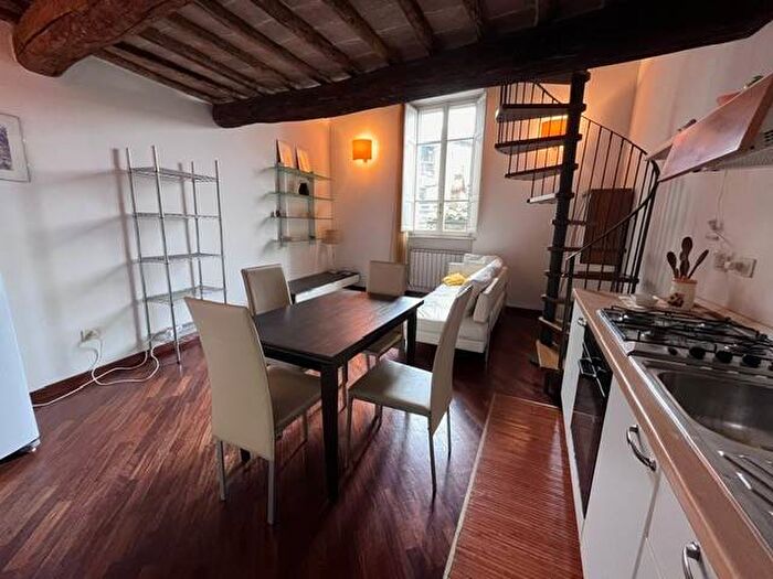 Appartamento trilocale in affitto in Corso Giuseppe Garibaldi, Centro Storico, Perugia