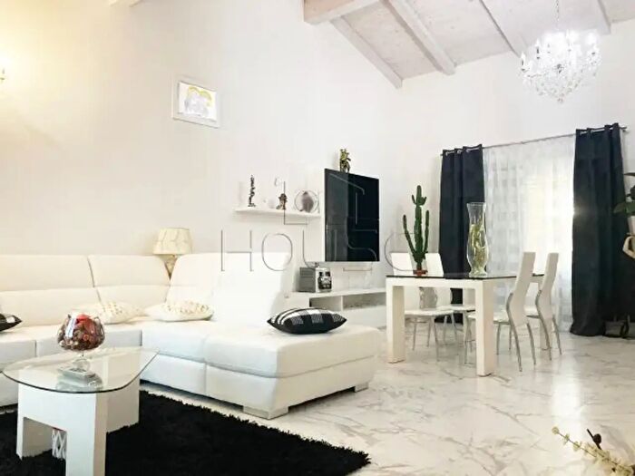 Appartamento con 6 locali in vendita in San Giustino