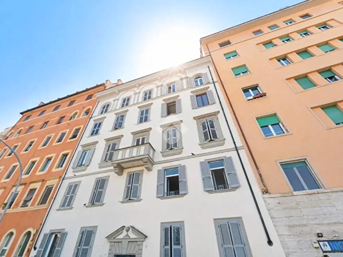 Appartamento bilocale in vendita in Via Sannio, Roma