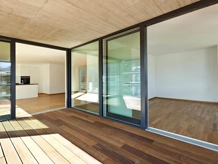 Appartamento quadrilocale in affitto in Farini, Milano