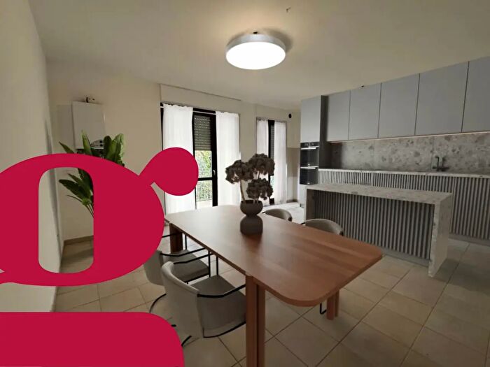 Appartamento con 5 locali in vendita in Via Fratelli Ottaviani, Recanati