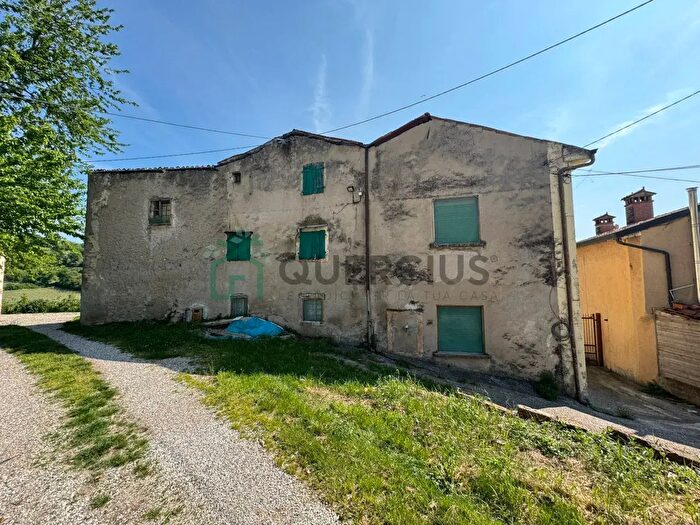 Casa quadrilocale in vendita in Via Orgnano, Colognola Ai Colli