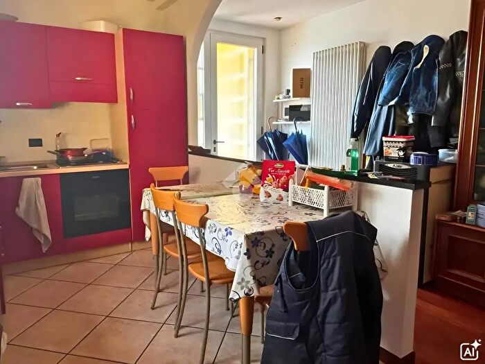 Appartamento bilocale in vendita in Via Regina Elena, Angolo Terme