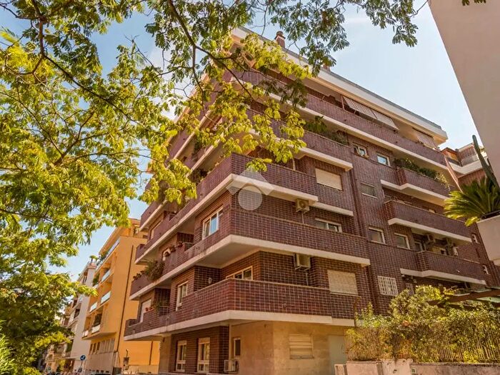 Appartamento monolocale in vendita in Via Anapo, Roma