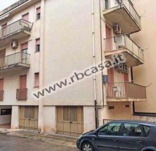 Appartamento con 6 locali in vendita in Via Romagna, Ispica