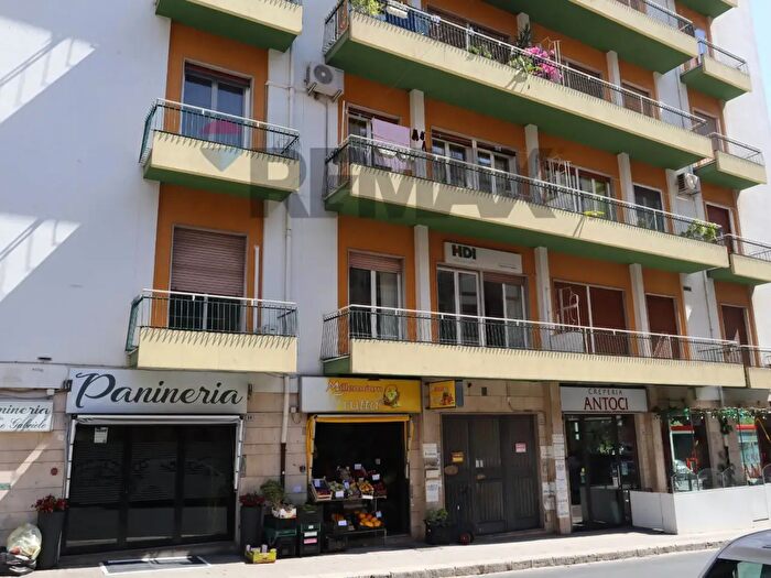 Appartamento con 5 locali in vendita in Via Risorgimento, Ragusa
