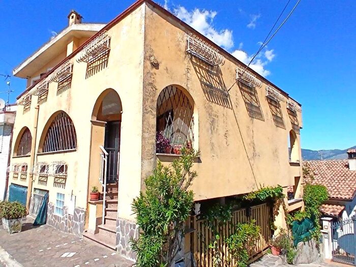 Appartamento trilocale in affitto in Via Piano dei Colli, Centro, Paliano