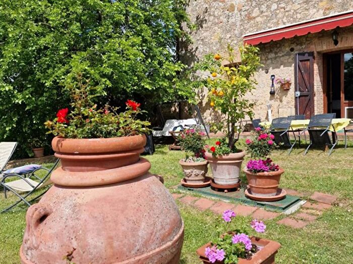 Casa trilocale in affitto in Strada Provinciale di Grotti, Monteroni dArbia