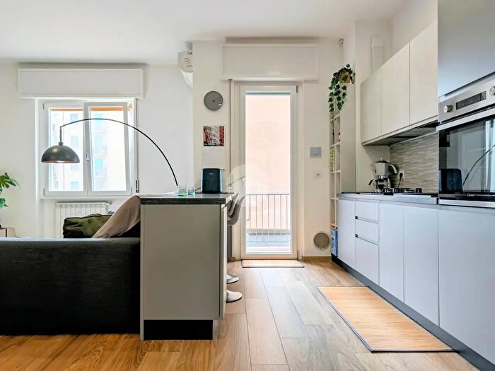 Appartamento bilocale in vendita in Via Pellegrino Rossi, Milano