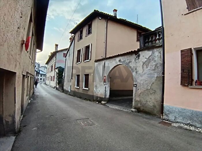 Appartamento quadrilocale in vendita in Via Nassa, Feltre