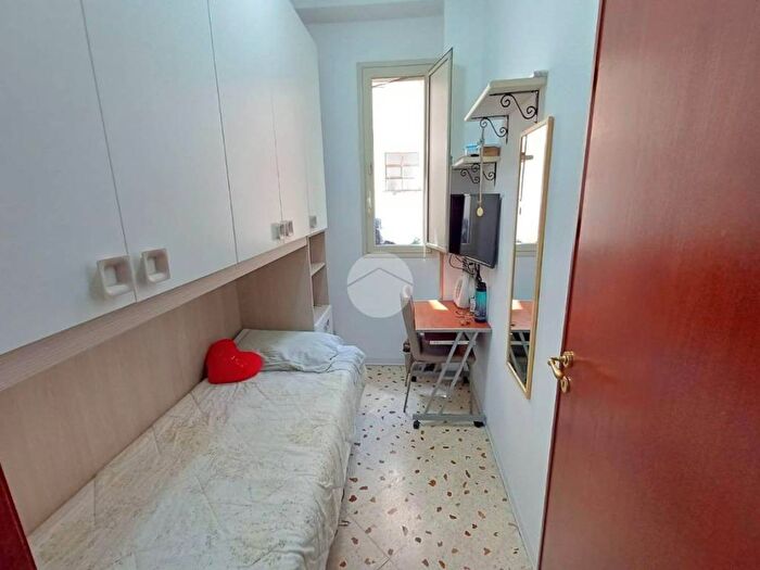 Appartamento trilocale in affitto in Via Del Vespro, Oreto Perez, Palermo