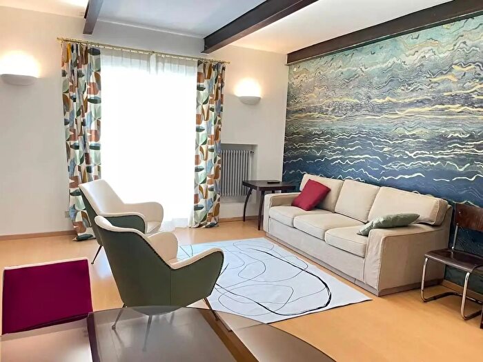 Appartamento trilocale in affitto in Via Po, Torino
