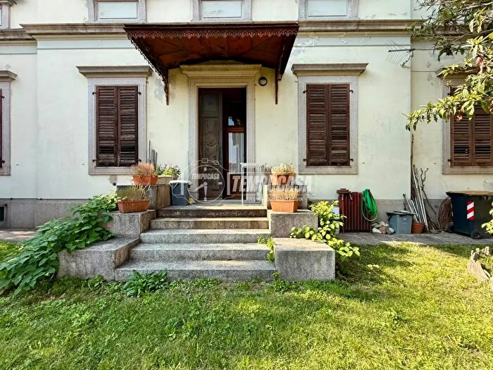 Appartamento trilocale in vendita in Via Piave, Verbania